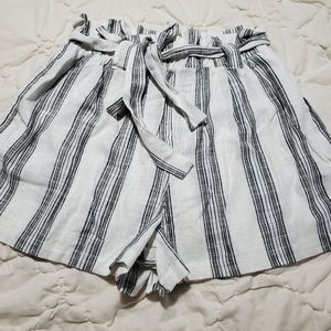 Large linen blend paper bag shorts